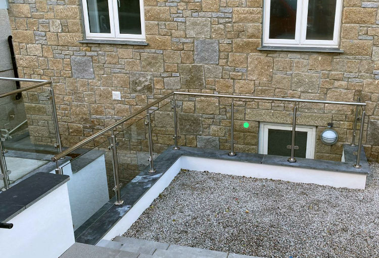 Ballustrade installed by Gt Glassmasters in St Ives